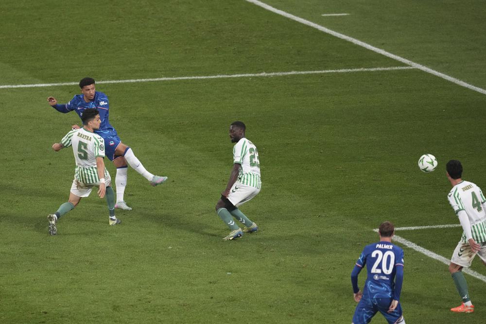 国安vs麦克阿瑟FC首发：塞鸟、张玉宁在列，法比奥替补